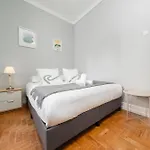 Pensionat Soar L Entrecampos 3 L Comfort Stay, Fast Wifi, Steps To Metro, Near Campo Grande Park