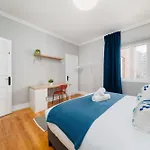 Soar L Entrecampos 3 L Comfort Stay, Fast Wifi, Steps To Metro, Near Campo Grande Park Pensionat