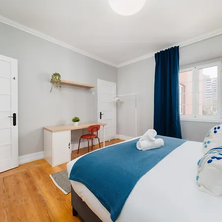 Soar L Entrecampos 3 L Comfort Stay, Fast Wifi, Steps To Metro, Near Campo Grande Park Affittacamere