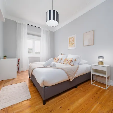 Soar L Entrecampos 3 L Comfort Stay, Fast Wifi, Steps To Metro, Near Campo Grande Park * Lisbona