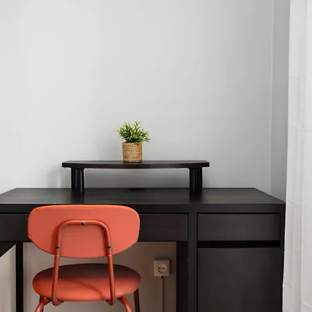 Penzion Soar L Entrecampos 3 L Comfort Stay, Fast Wifi, Steps To Metro, Near Campo Grande Park *